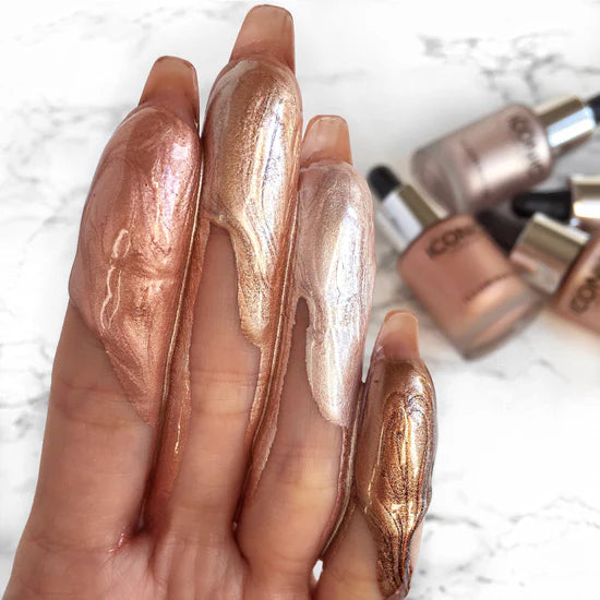ICONIC LONDON Illuminator | Liquid Highlighting Drops for a Radiant Glow – Cruelty-Free, Vegan Makeup